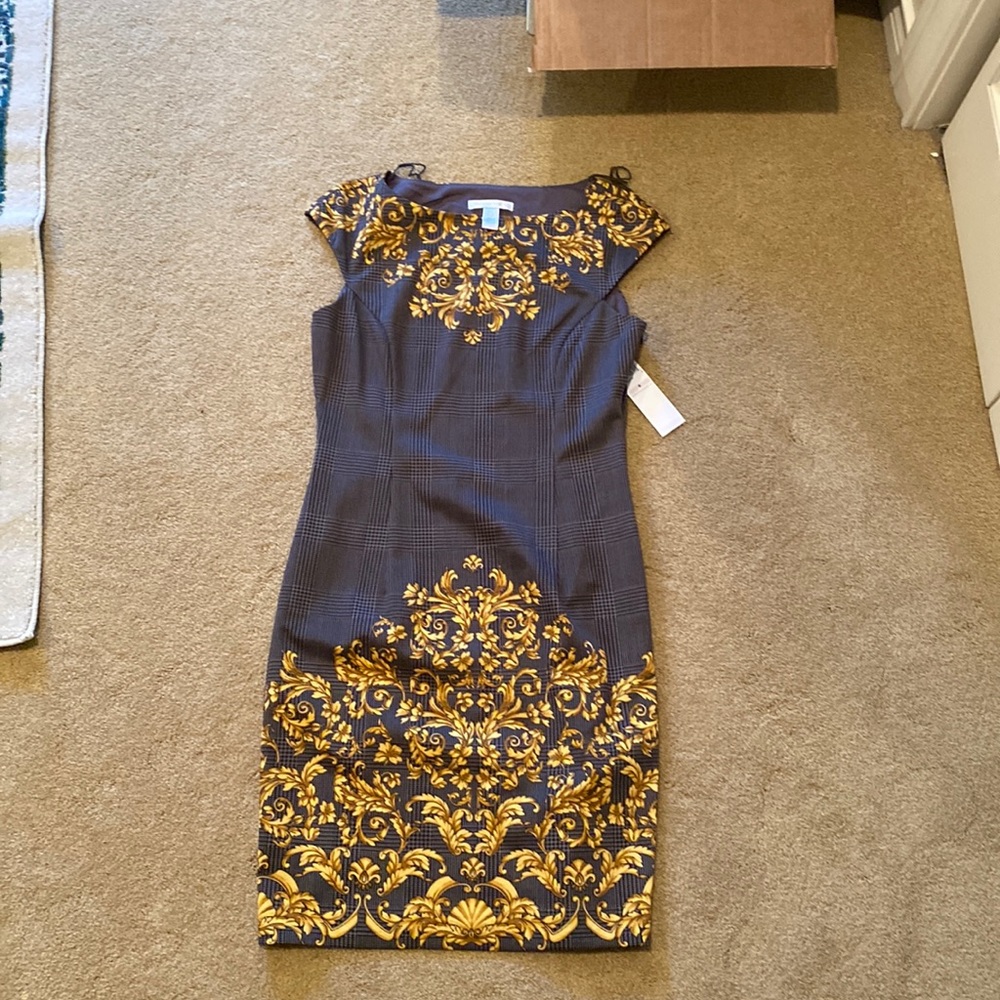 Gray dress with flower print